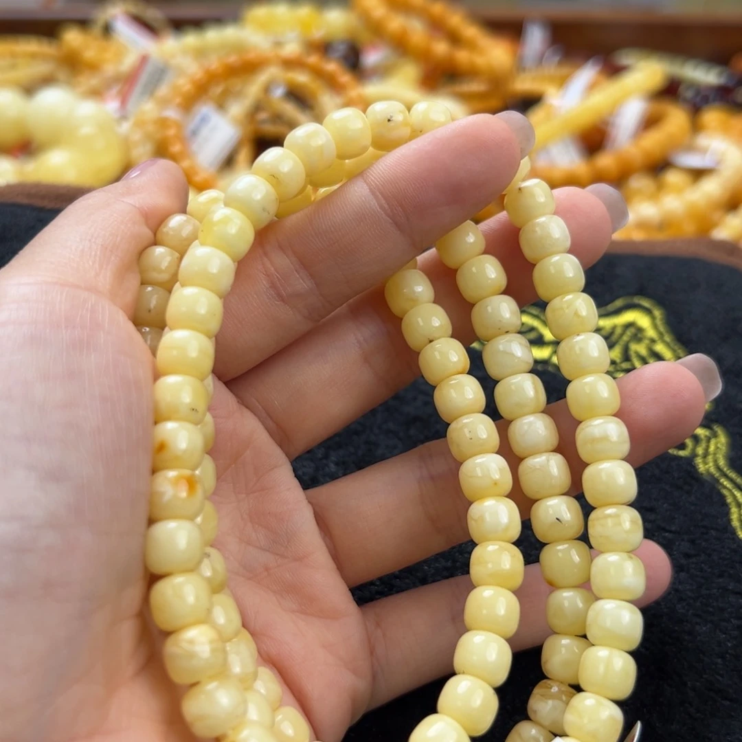 未镶嵌琥珀珠宝奇石