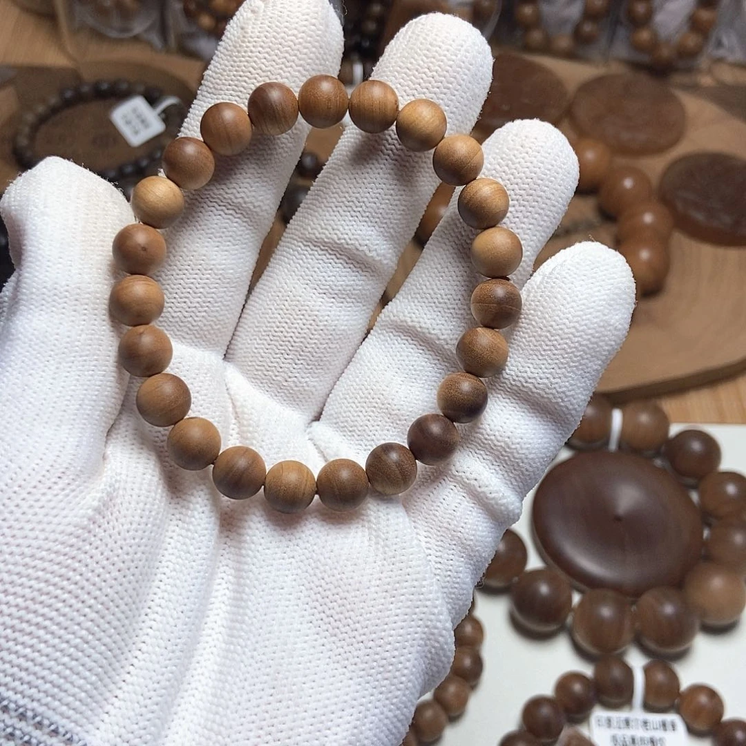 檀香木黑肉，横纹，0.8，奶香沉水