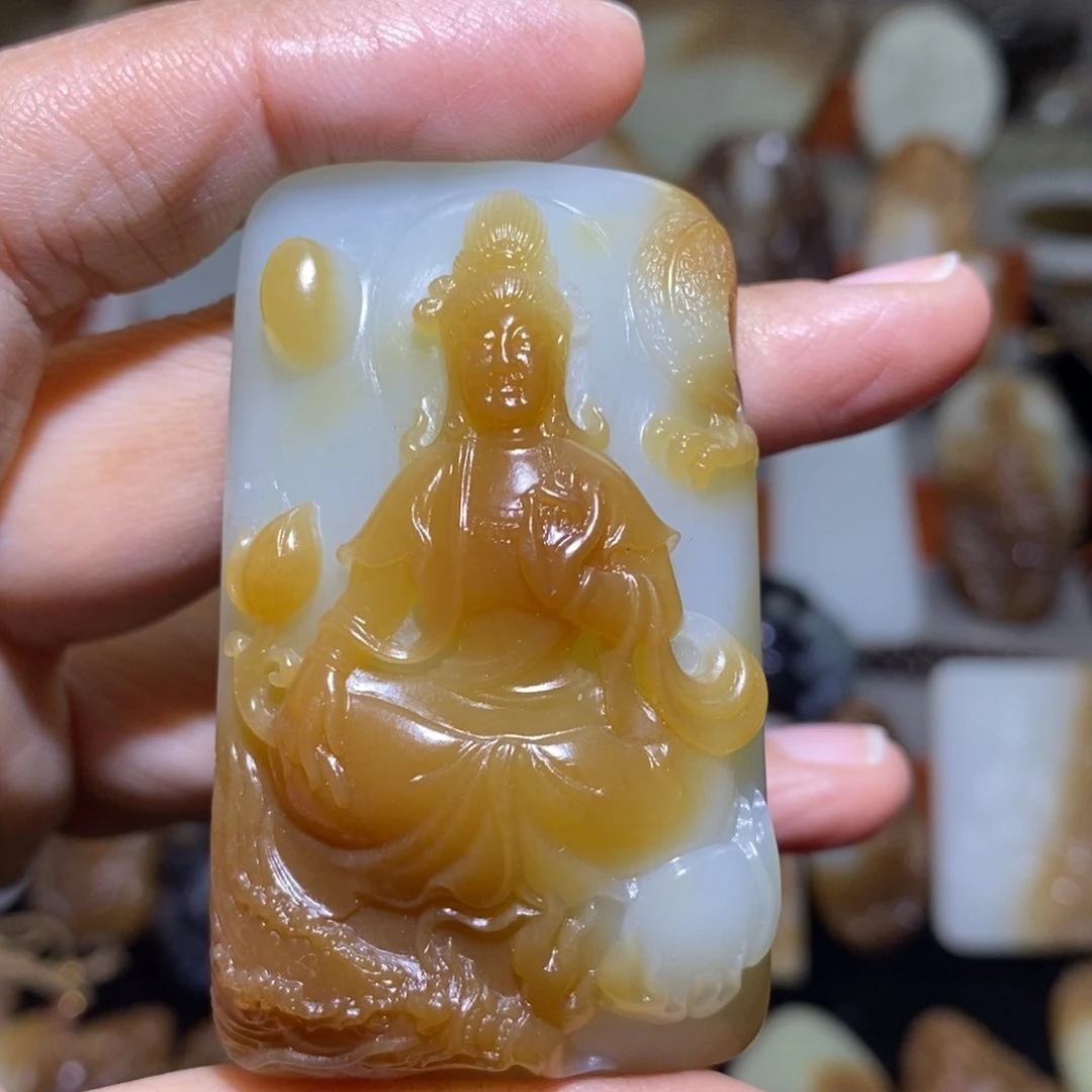 颈饰未镶嵌和田玉迷观音牌