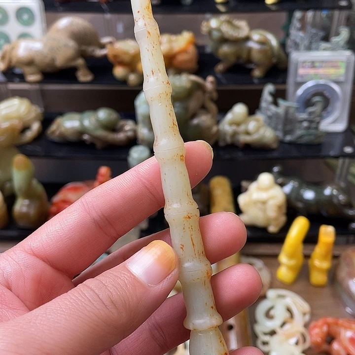 三***泉和田玉（糖玉）未镶嵌颈饰