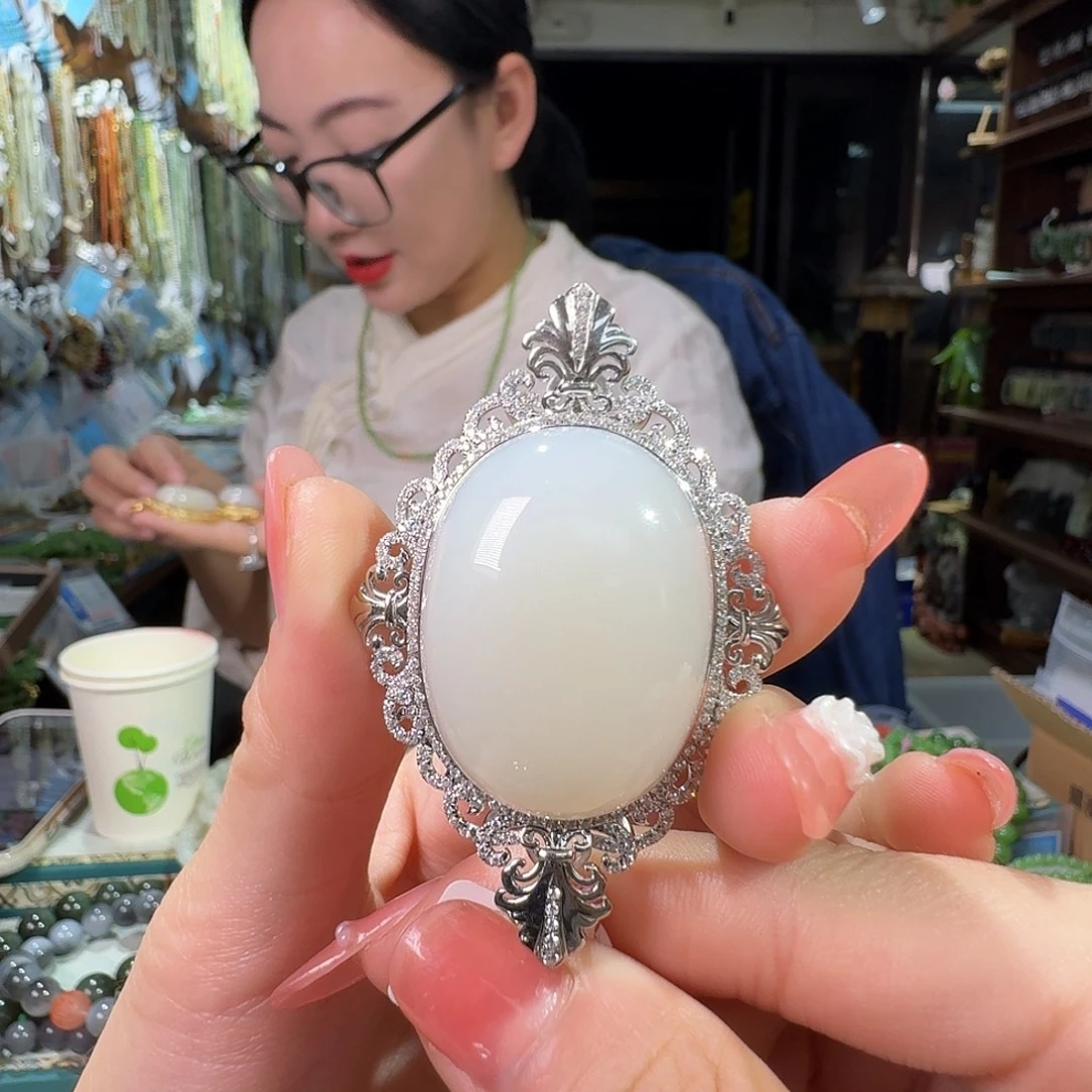 和田玉银S925镶嵌颈饰