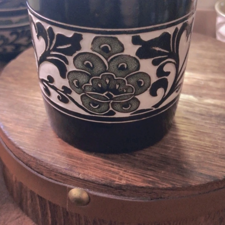 磁州窑纯手工黑刻主人杯有瑕