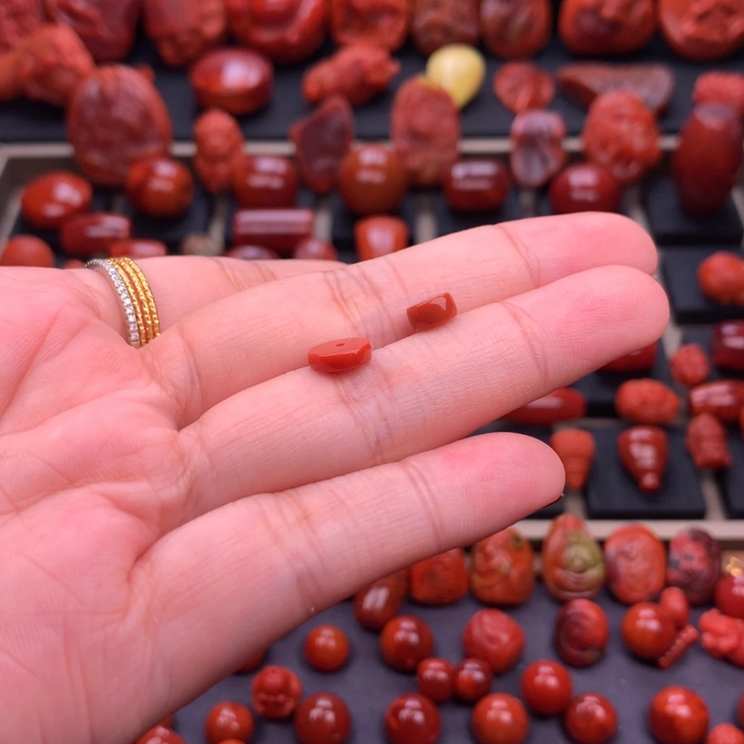 胖***乖南红玛瑙未镶嵌原矿精工隔片