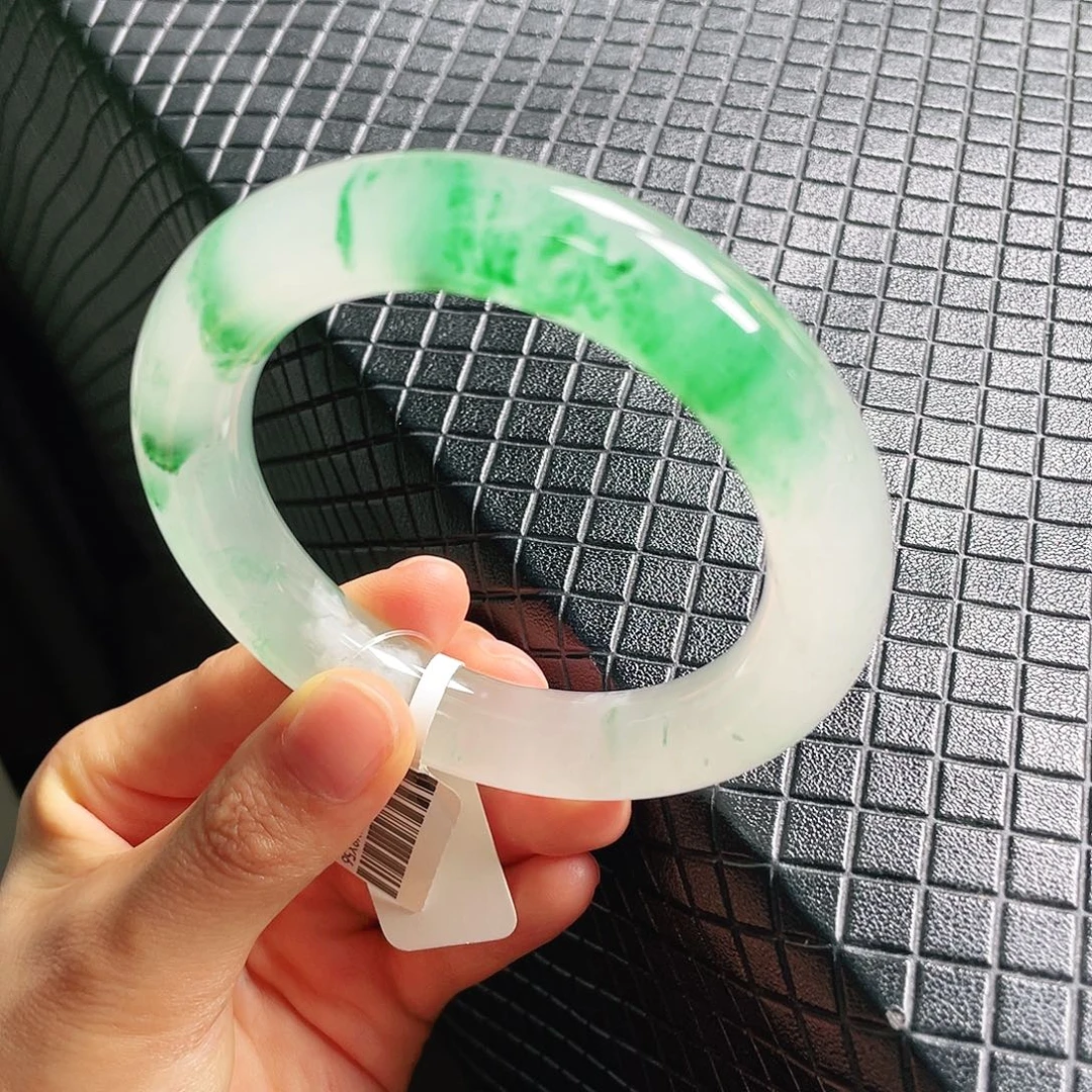 如***。未镶嵌手镯56石英质玉