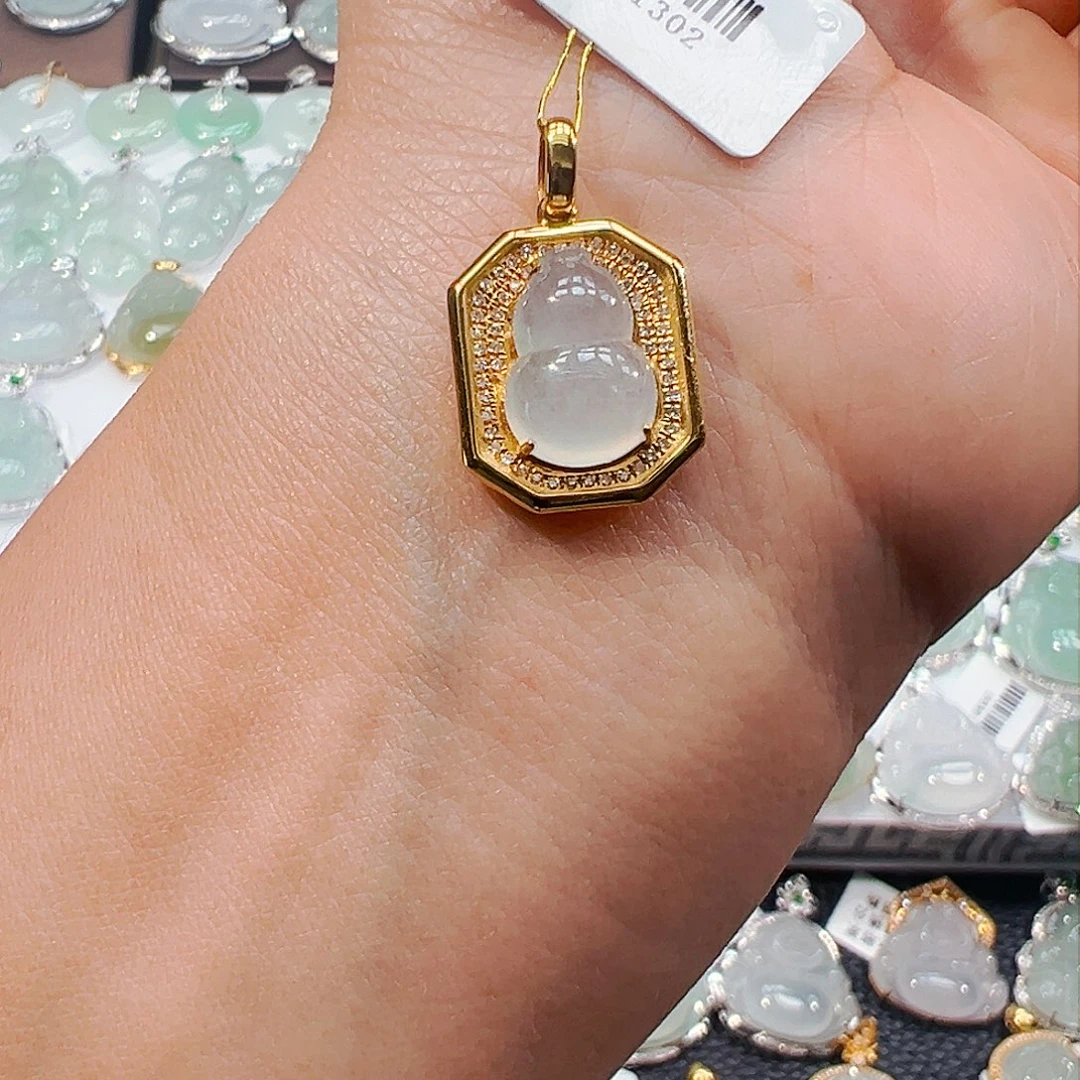 吊坠(不含链)18K金镶嵌翡翠葫芦