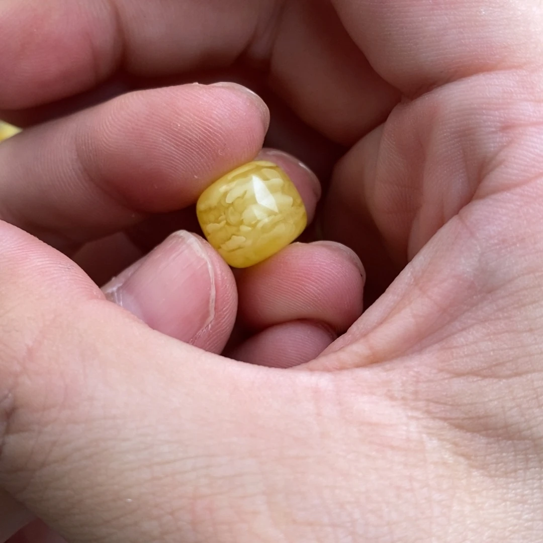 宏***件蜜蜡未镶嵌裸石配饰