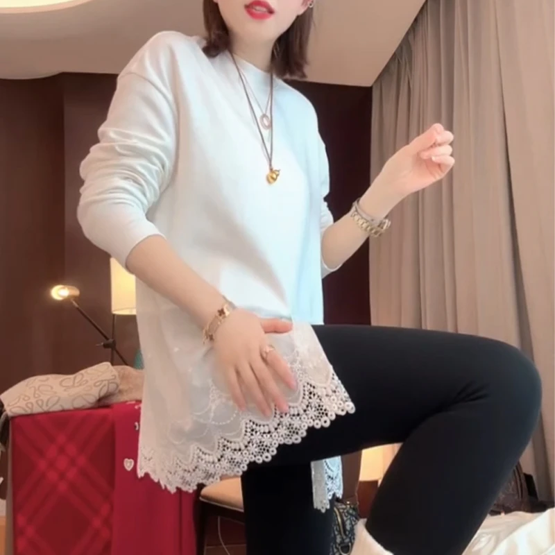 时尚百搭开叉蕾丝拼接T恤2025秋季新款宽松圆领长袖内搭打底衫女