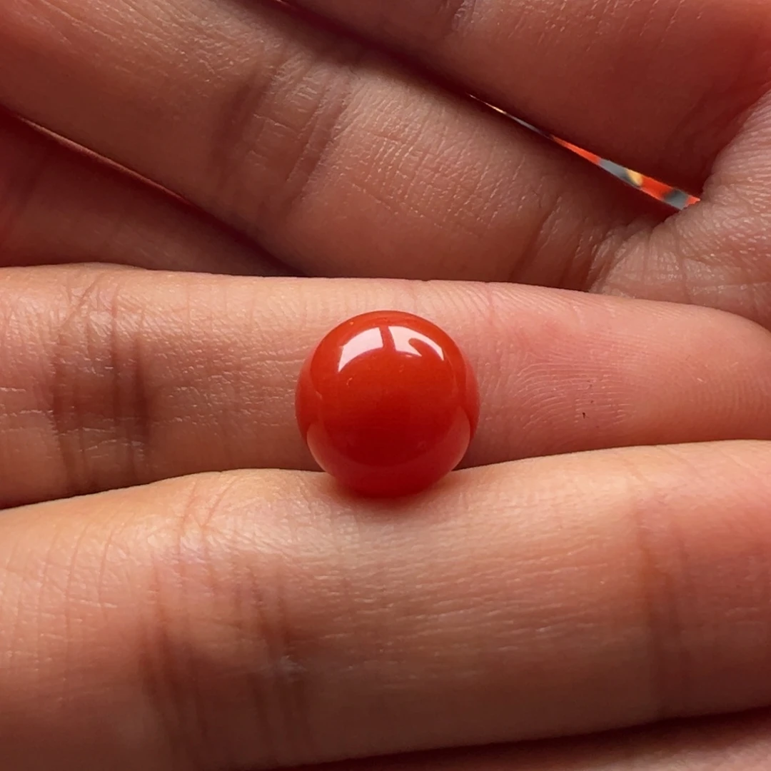 南红玛瑙圆珠10.5未镶嵌有白纹