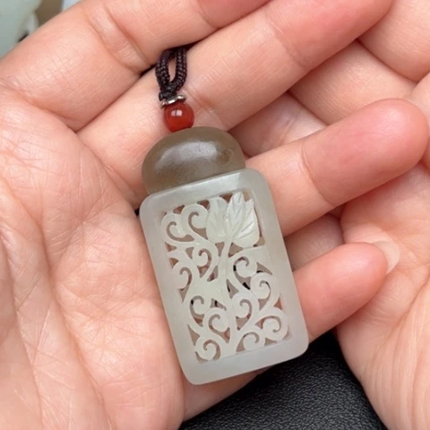 和田玉挂件未镶嵌飞*乔