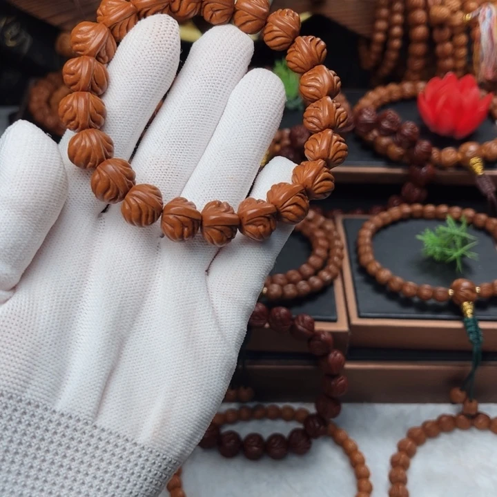 吊坠桃核神****）13顶货双脊龙手串