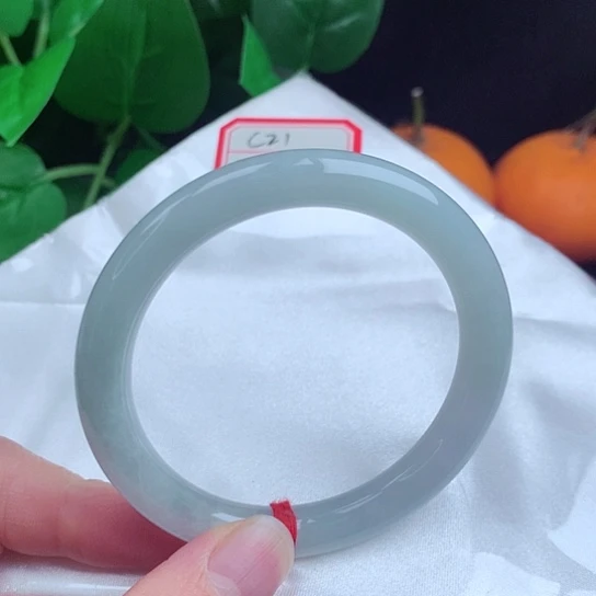 翡翠手镯未镶嵌    圆条55