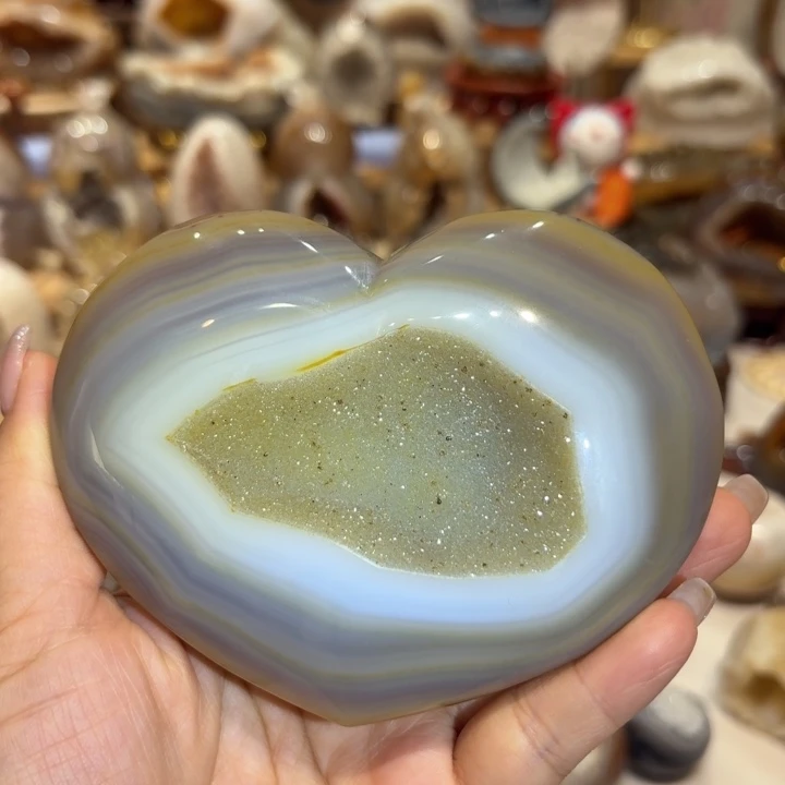 玛瑙/玉髓未镶嵌雕刻件