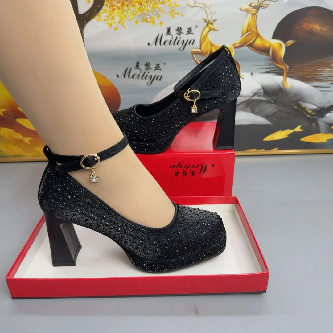 方头防水一字带一脚蹬方根高跟鞋百搭韩版欧若智性风粗跟黑色女士