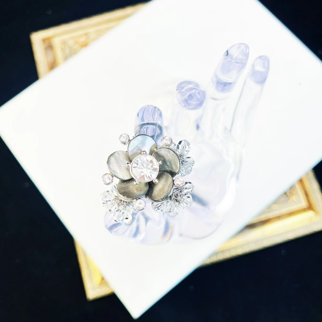 95新 DIOR/迪奥 柚礼中古/迪奥灰冰花戒指13码lz510366