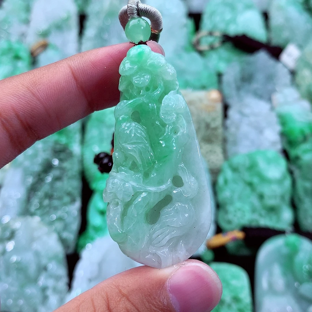 翡翠未镶嵌吊坠(不含链)