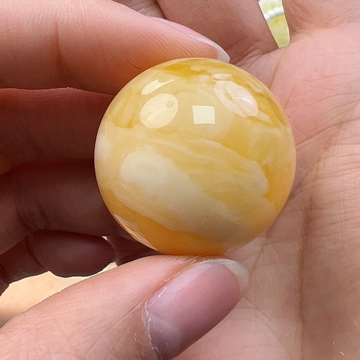 蜜蜡未镶嵌珠宝奇石