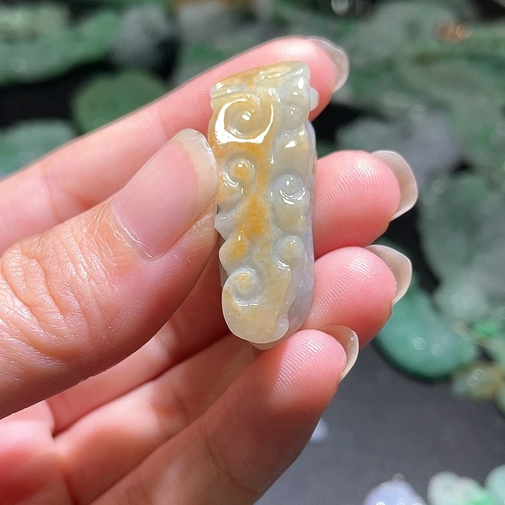 颈饰未镶嵌翡翠天
