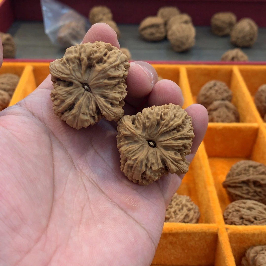 乌***卡吊坠文玩核桃福利6