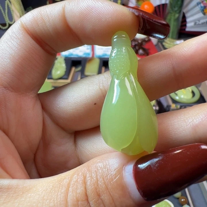 颈饰未镶嵌和田玉（黄玉）