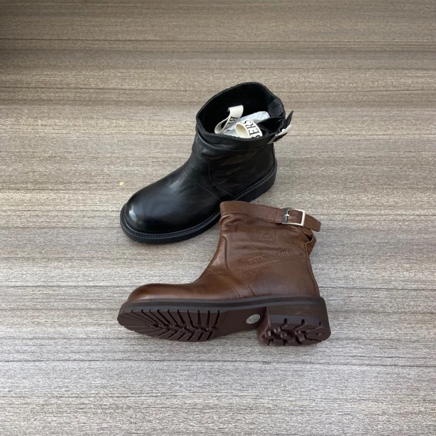 站女鞋2024秋季新款真皮粗跟皮带扣套筒中筒靴烟管靴24676