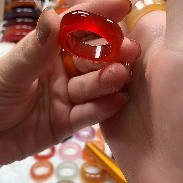 a***樂玛瑙/玉髓手串未镶嵌