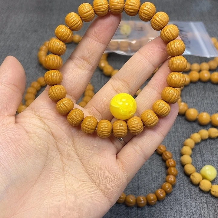挚***彭吊坠猴头核桃精品