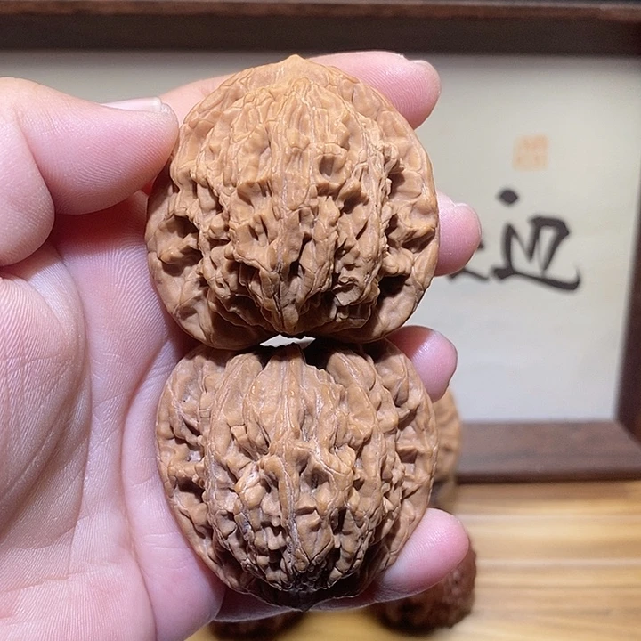 文玩核桃把件高****745蓟县山地虎头