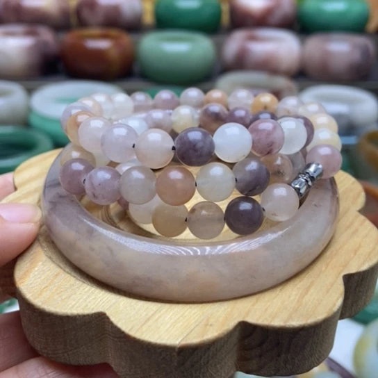 未镶嵌手镯石英质玉