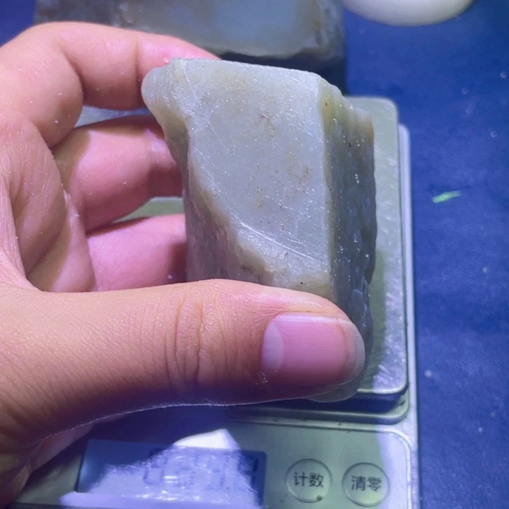 和田玉未镶嵌珠宝半成品