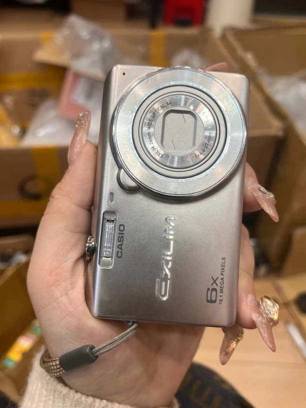 9新 Casio/卡西欧 Z690 二手商品no退换