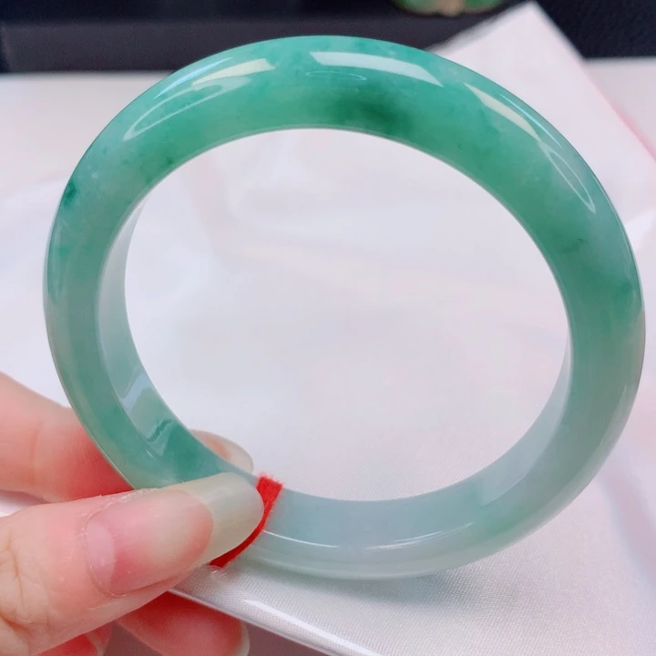 翡翠未镶嵌手镯55圈