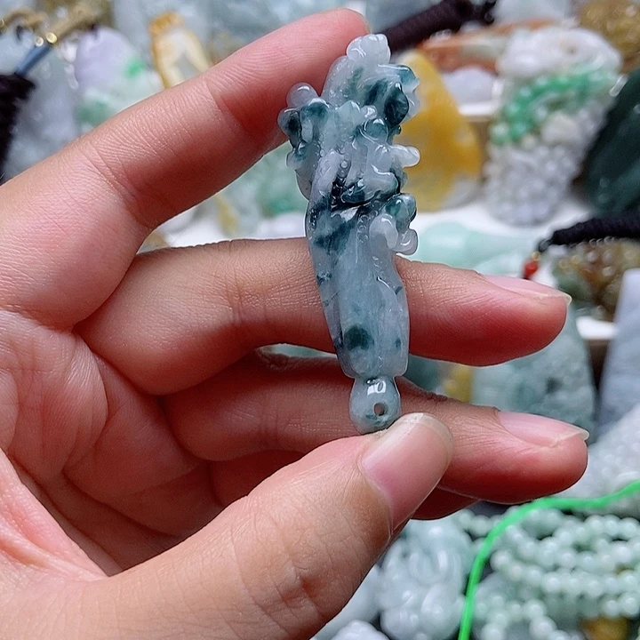 翡翠未镶嵌吊坠(不含链)1