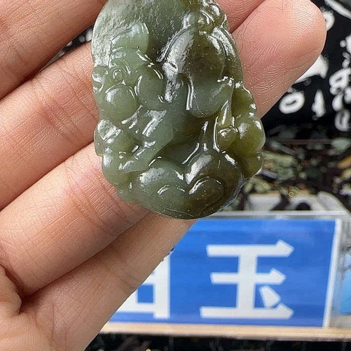颈饰未镶嵌和田玉