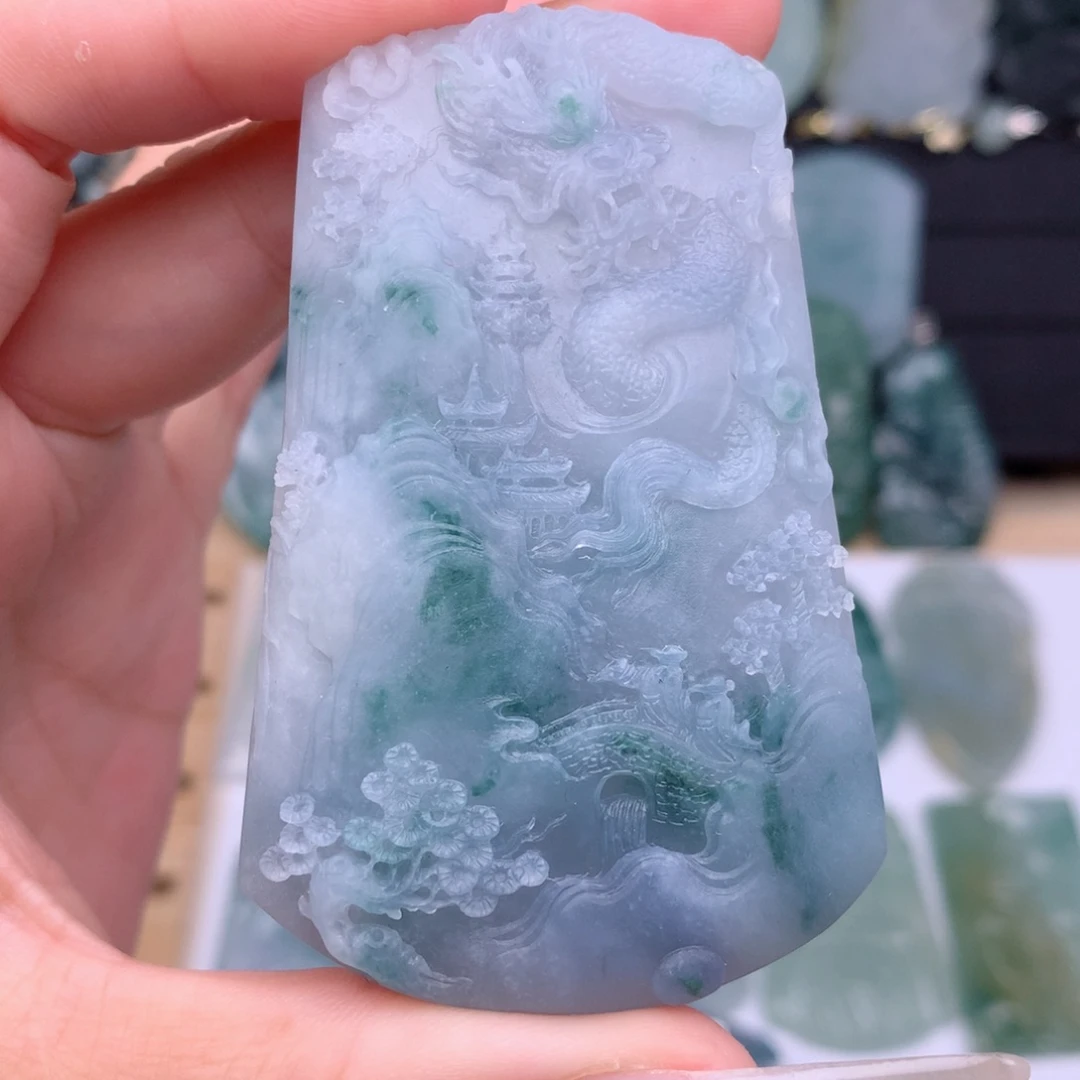定制翡翠未镶嵌冰紫府上有龙山水牌