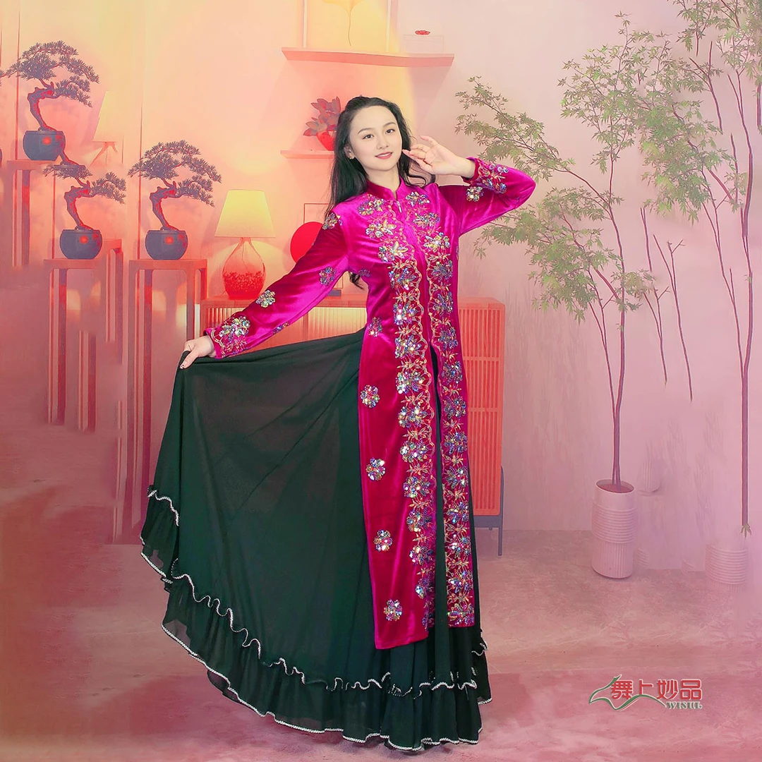 新疆传统舞蹈服装七彩亮片小金花丝绒上衣（长款）