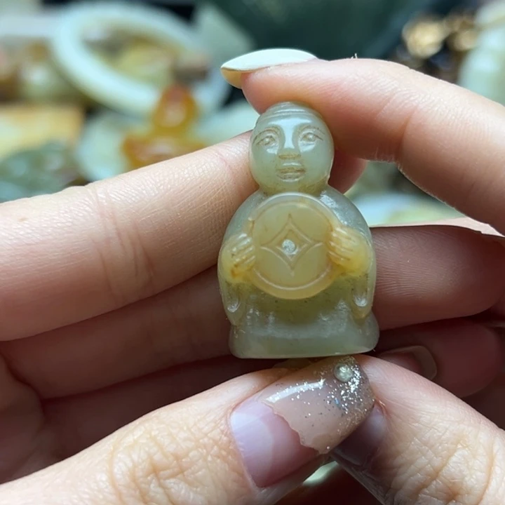 未镶嵌和田玉（糖玉）挂件