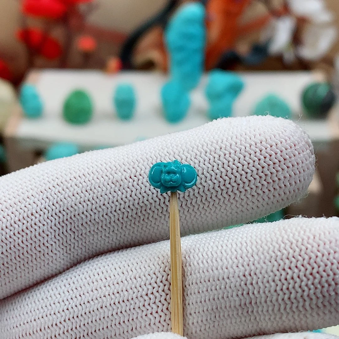 绿松石未镶嵌珠宝奇石