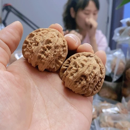 【闪购商品】把件文玩核桃37白狮子