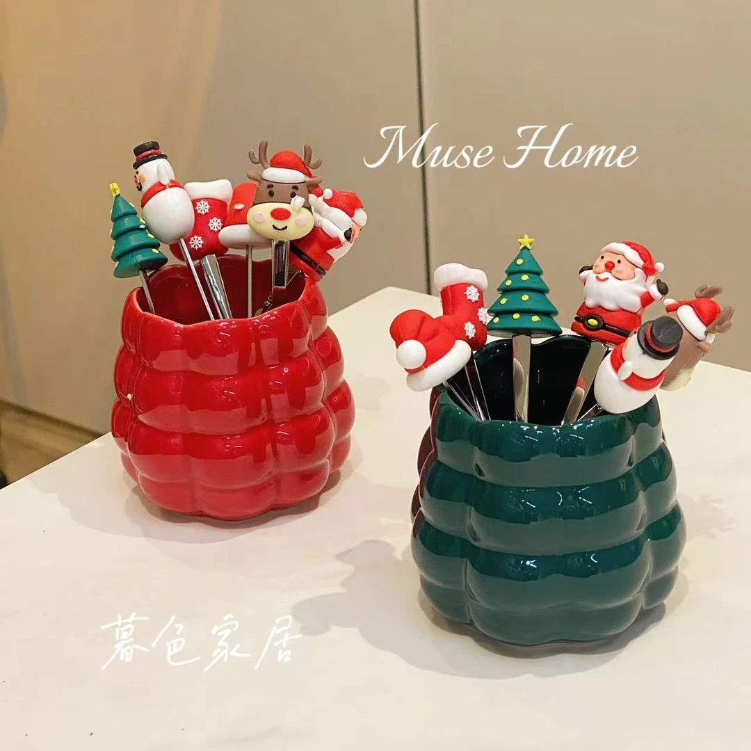 高颜值家用新款圣诞七件套水果叉陶瓷收纳罐圣诞氛围感甜品果签叉