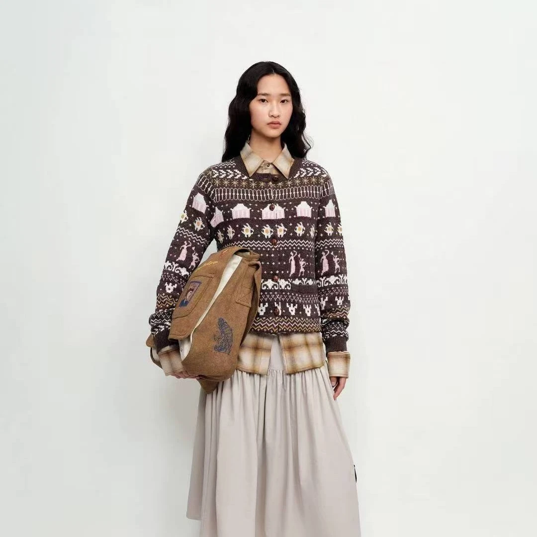 伊莎曼尼新款山羊绒高定复古提花针织开衫女宽松显瘦毛衣外套上衣