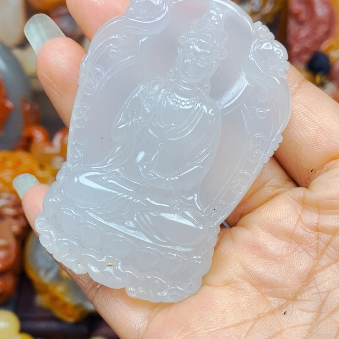 石英质玉（黄龙玉）未镶嵌颈饰