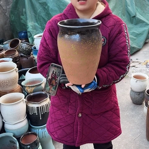 口20高29盆子。瑕疵