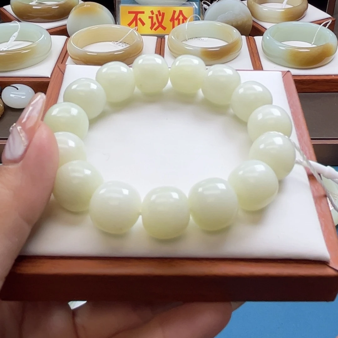 未镶嵌手串和田玉