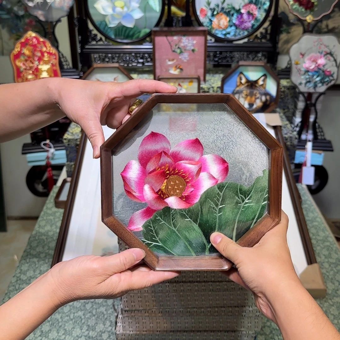 刺绣刺绣工艺精湛独特设计异色