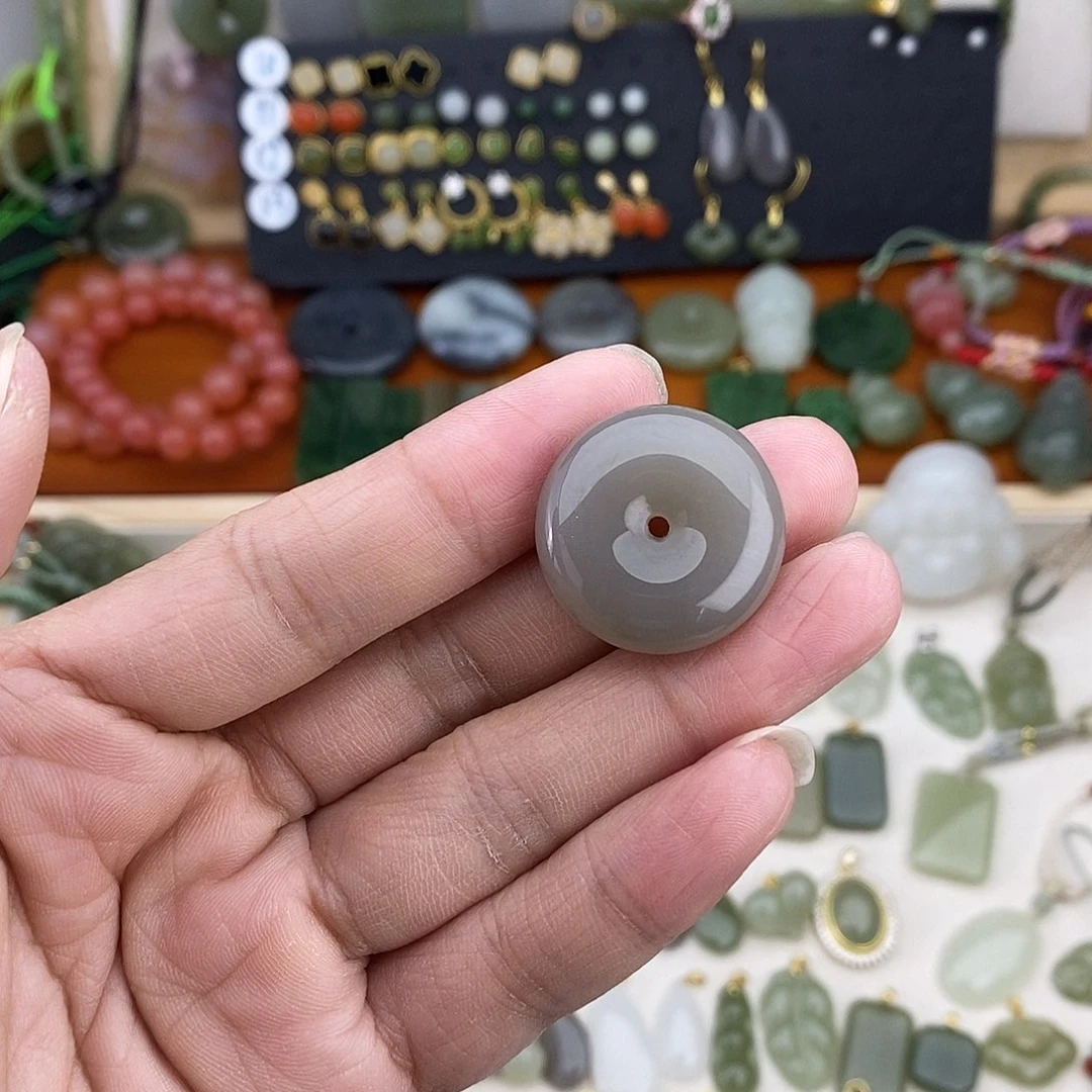 和田玉未镶嵌吊坠(不含链)