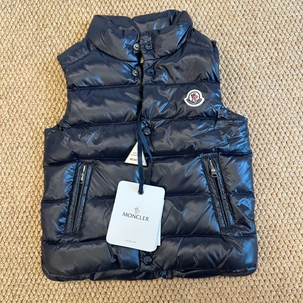 未使用 MONCLER 24M童装羽绒背心-25年最新货号【小鱼】#5609