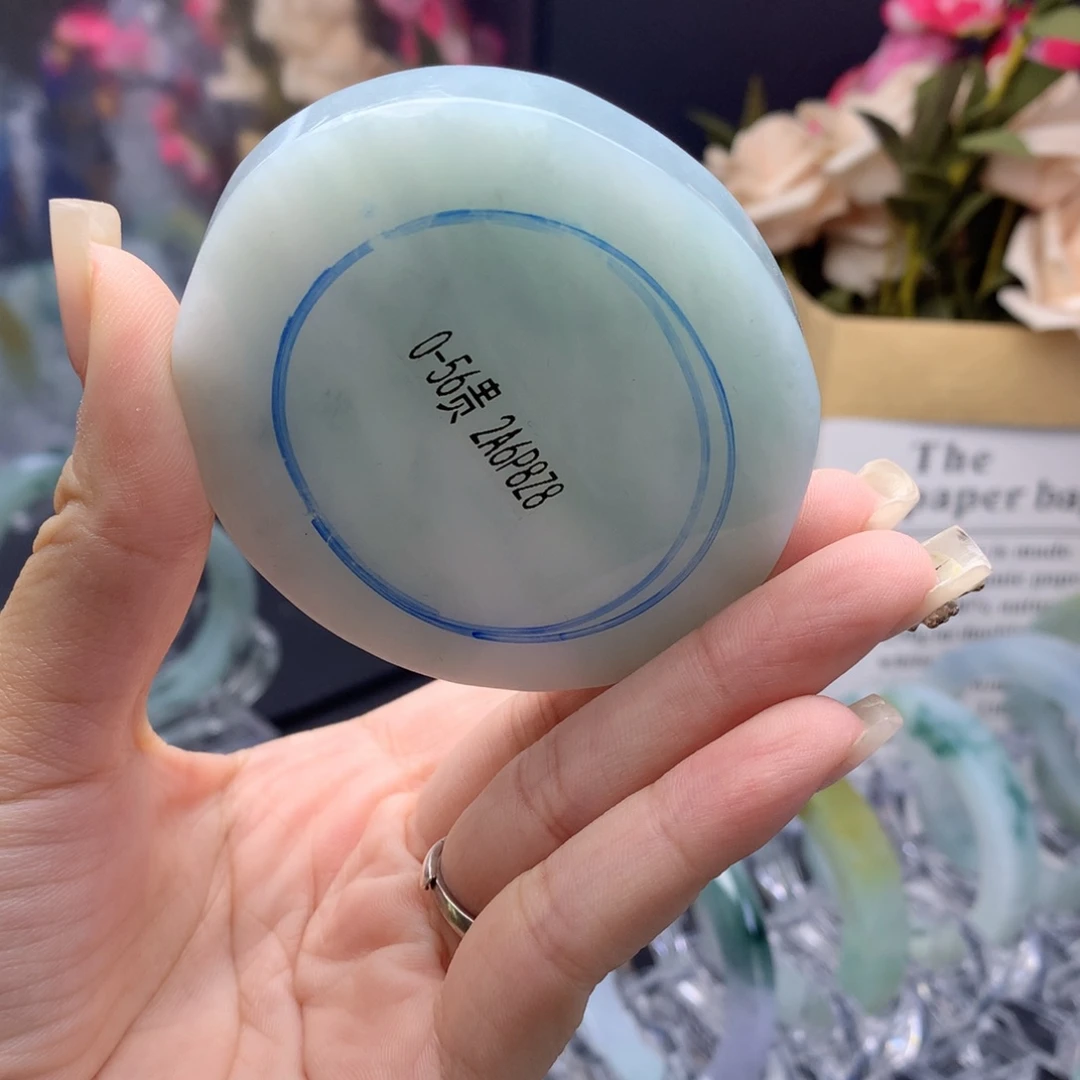 未镶嵌翡翠手镯定制翡翠56