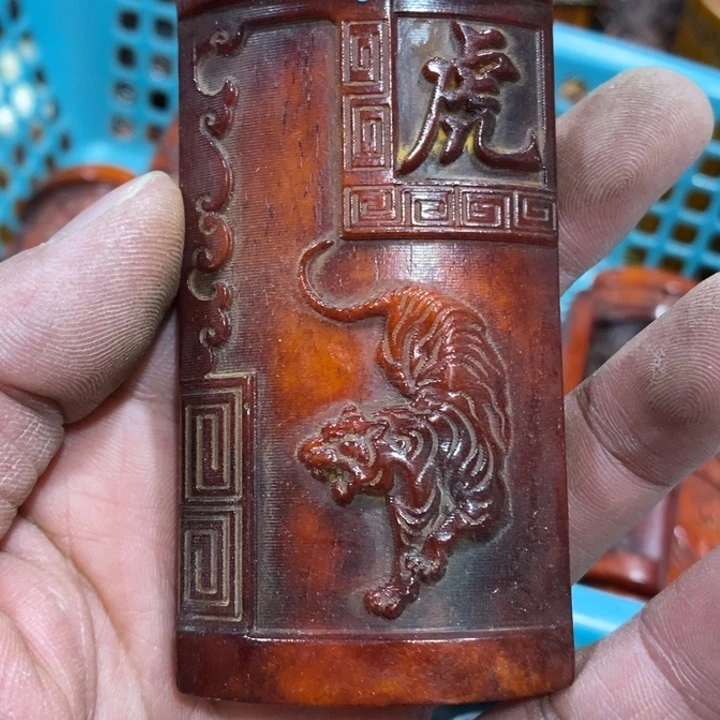 滴血莲花菩提吊坠