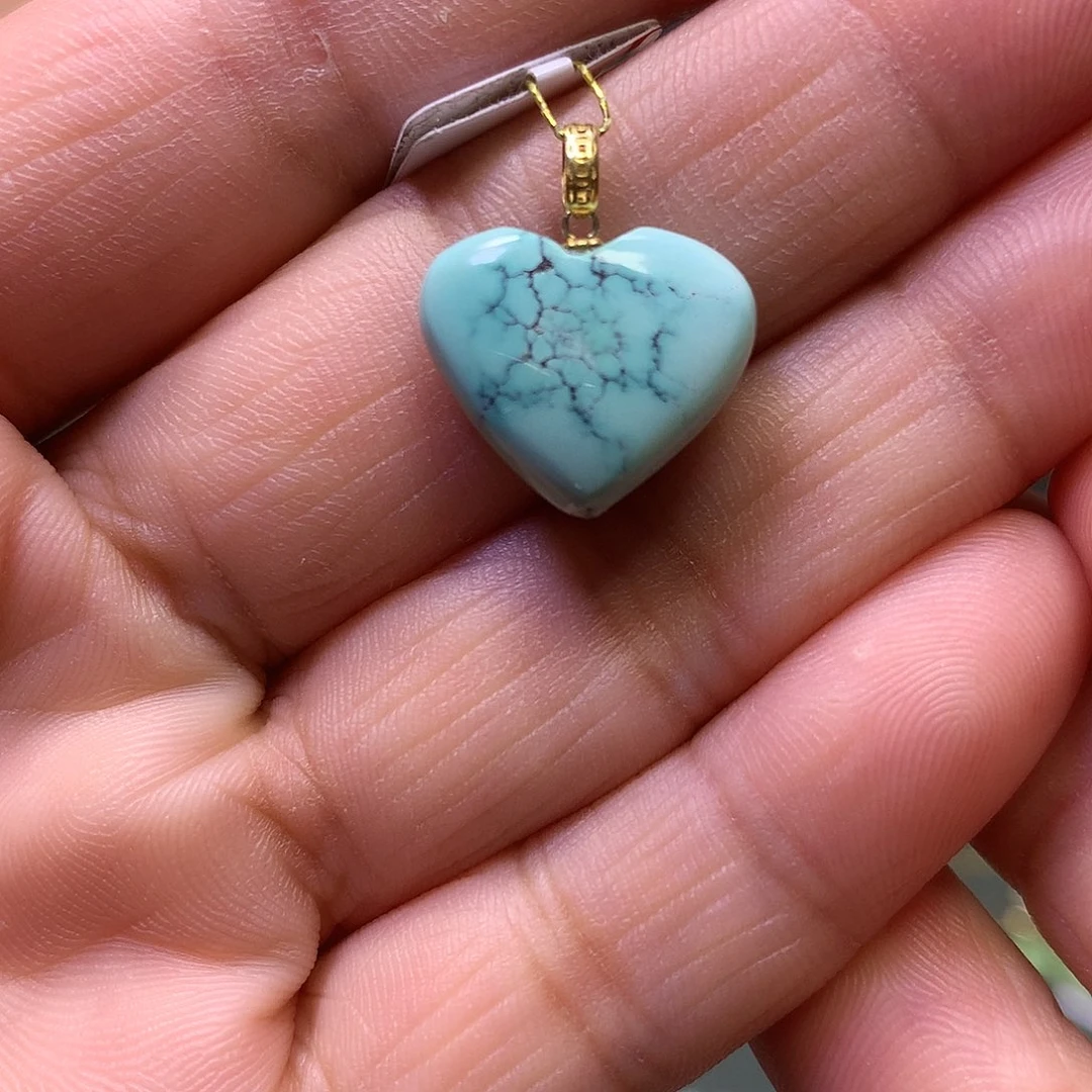 绿松石18K金镶嵌挂件