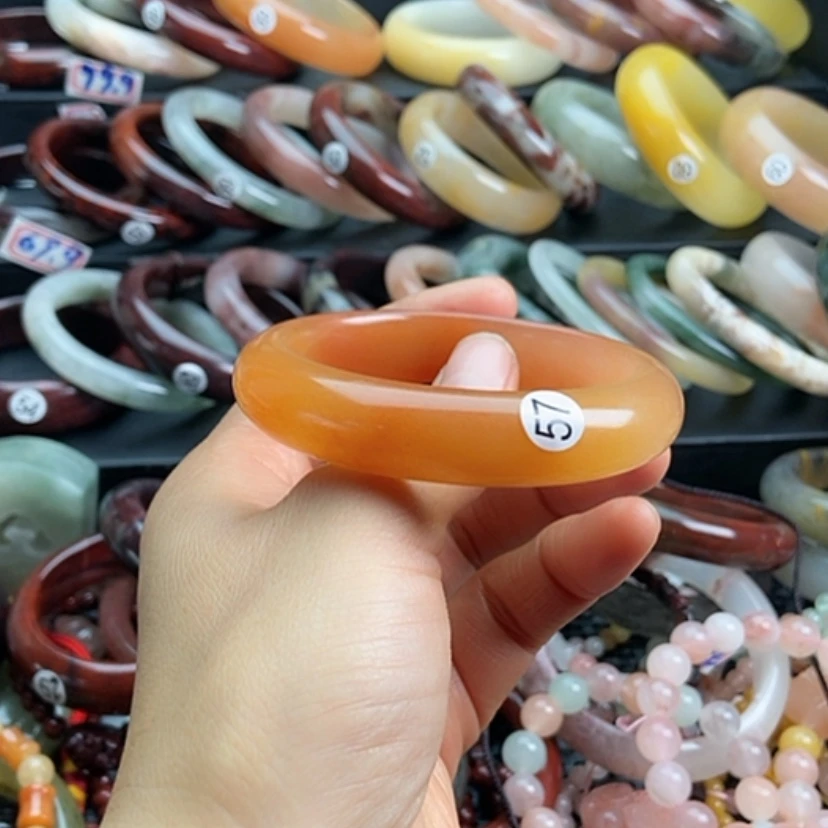 【闪购商品】石英质玉手镯未镶嵌拾*℡